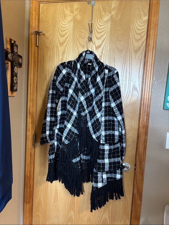Ryu Sweaters - Ryu Black and White Plaid Fringe Open-Front Sweater Poncho